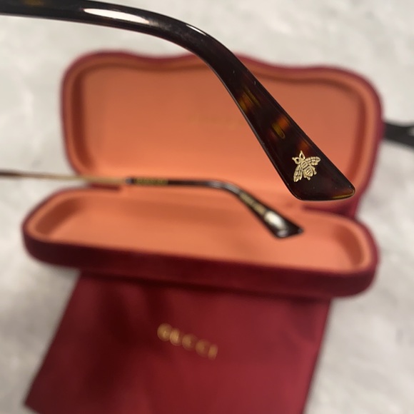 gucci foldable aviators